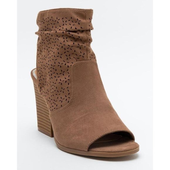 Francesca's Collections Shoes - Francesca's | NWT Veruca Peep Toe Bootie